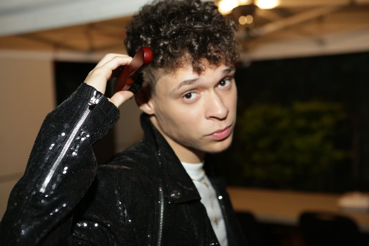 Garmandy estaba muy preocupado de su cabello.