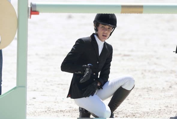 El golpe le sacó el aire por unos segundos.