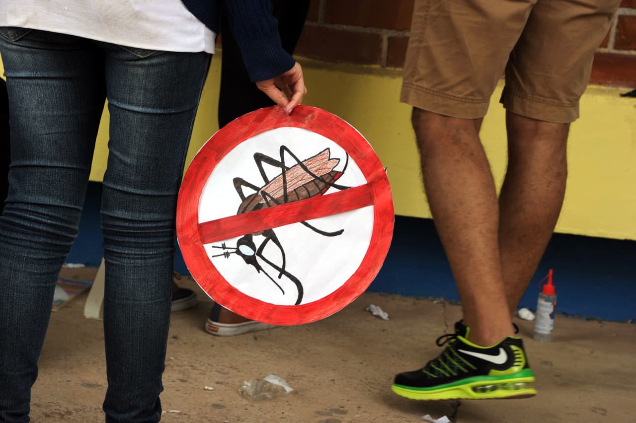 Recomiendan a los hombres que han estado expuestos al zika posponer tener hijos al menos seis meses