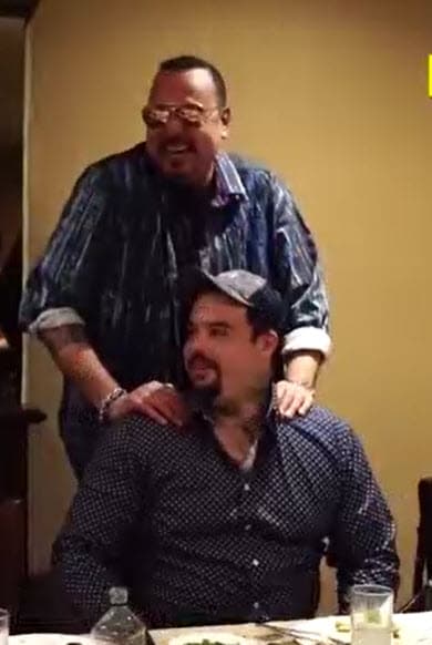 "Al final evolucionó a tal grado que
<b> <a href="https://www.univision.com/entretenimiento/pepe-aguilar-no-sera-alcahuete-de-su-hijo-emiliano-acusado-de-trafico-de-indocumentados" target="_blank">le pedí disculpas </a></b>porque el cuate llegó a esos niveles porque no tenía a sus papás", reconoció el hijo del legendario Antonio Aguilar. 
<br>