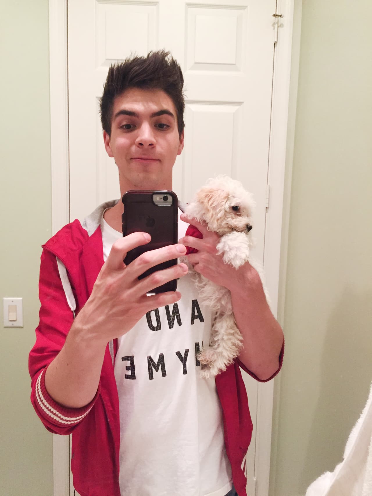 Johann es todo un animal lover. Son dos los amores de su vida y aquí te los presentamos. They are the cutest things!