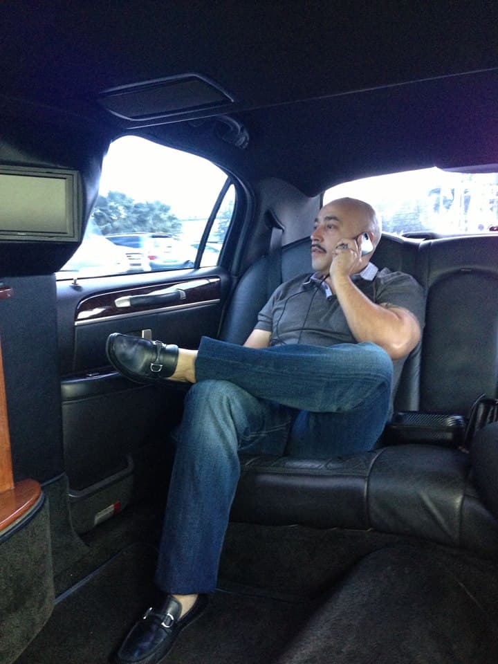 Más de tres años después, en diciembre de 2006, la camioneta de Lupillo Rivera fue baleada con él yendo como pasajero. El cantante salía de cenar de un restaurante e iba acompañado de su representante, Rafael Montiel, cuando un individuo los abordó y disparó al auto (del cual se desconoce el modelo).