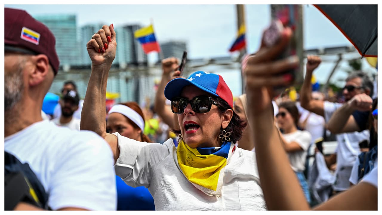 Miles de venezolanos en Miami salen a exigir que se respeten los resultados electorales en su país
