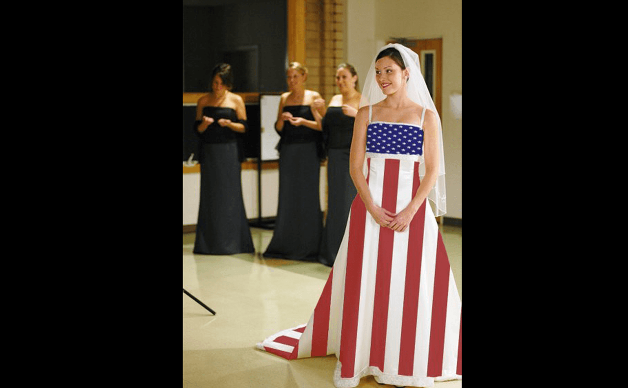 Este modelo lo utilizan mucho todas aquellas personas que se casan principalmente para obtener la ciudadania, muy simbólico.