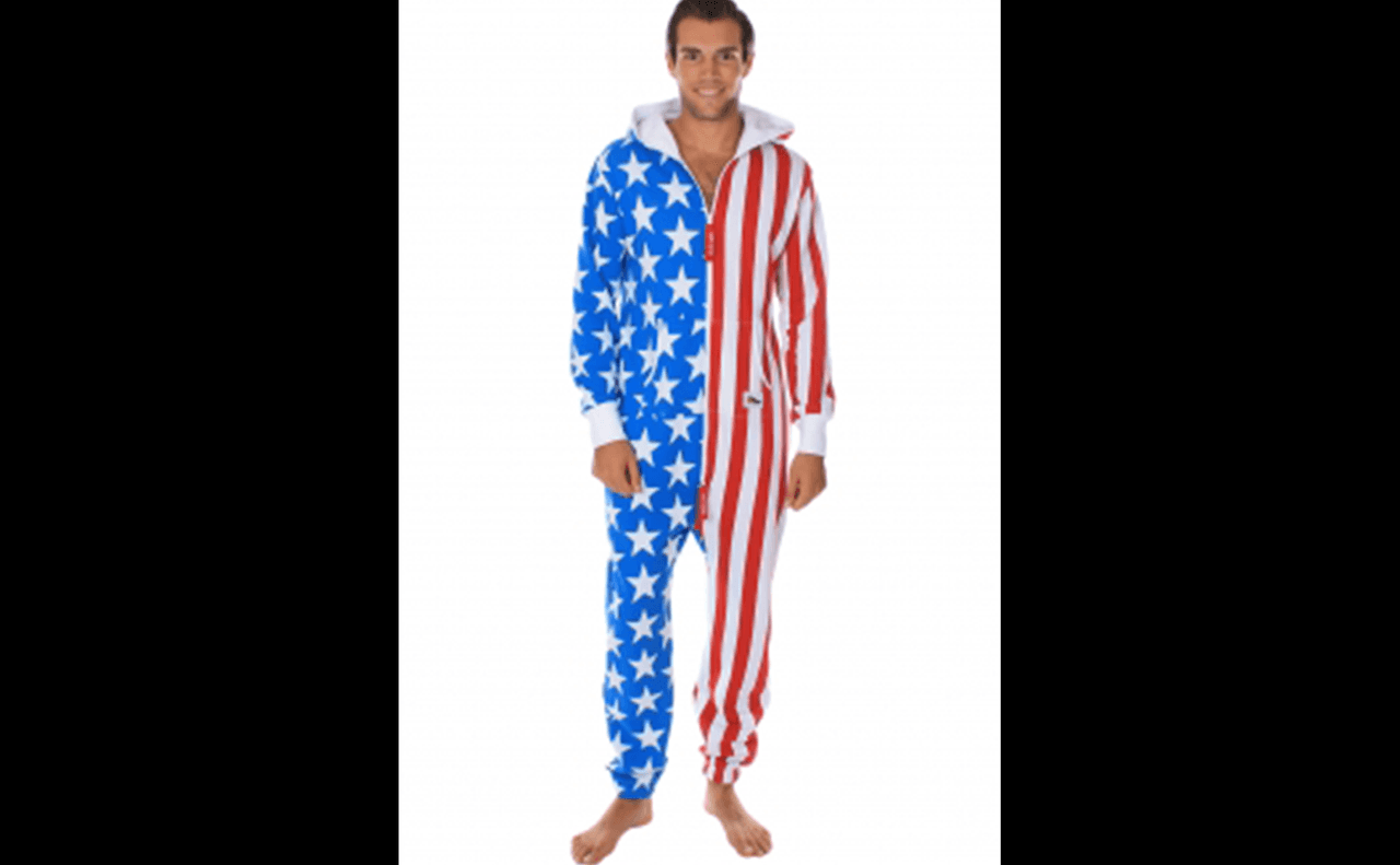 Si eres mucho más discreto y sólo usarías la bandera para dormir, es decir, cuando nadie te ve, aquí tienes una excelente opción de pijama.