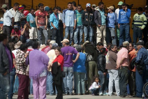 "En el consejo de seguridad miraremos qué es lo más conveniente para combatir a las bandas criminales que hacen presencia en esta zona" del departamento de Antioquia, dijo Pinzón el jueves a periodistas.