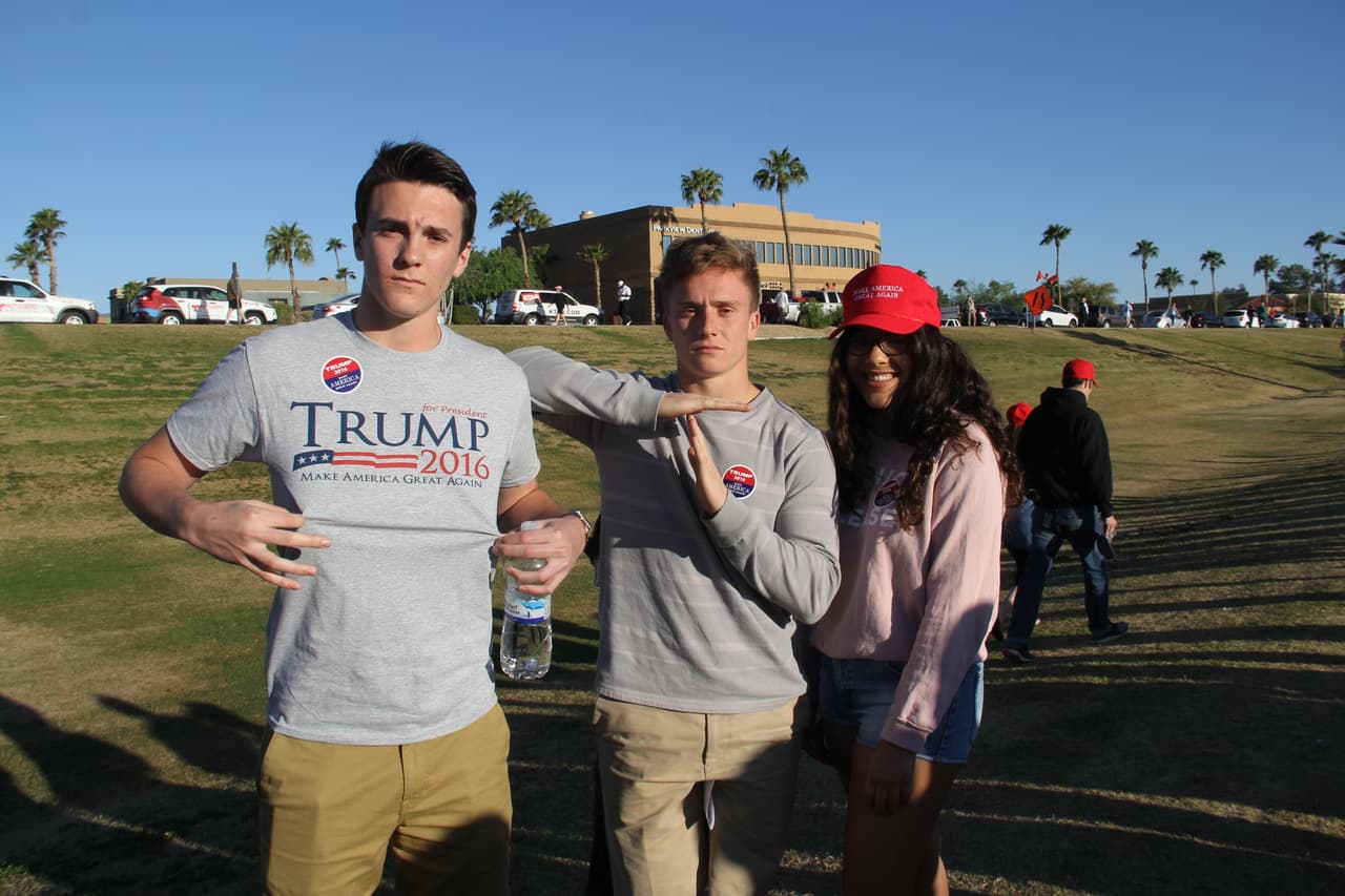 Uno apoya Trump, ella a Bernie Sanders y el otro está indeciso. A pesar de sus diferencias son amigos.