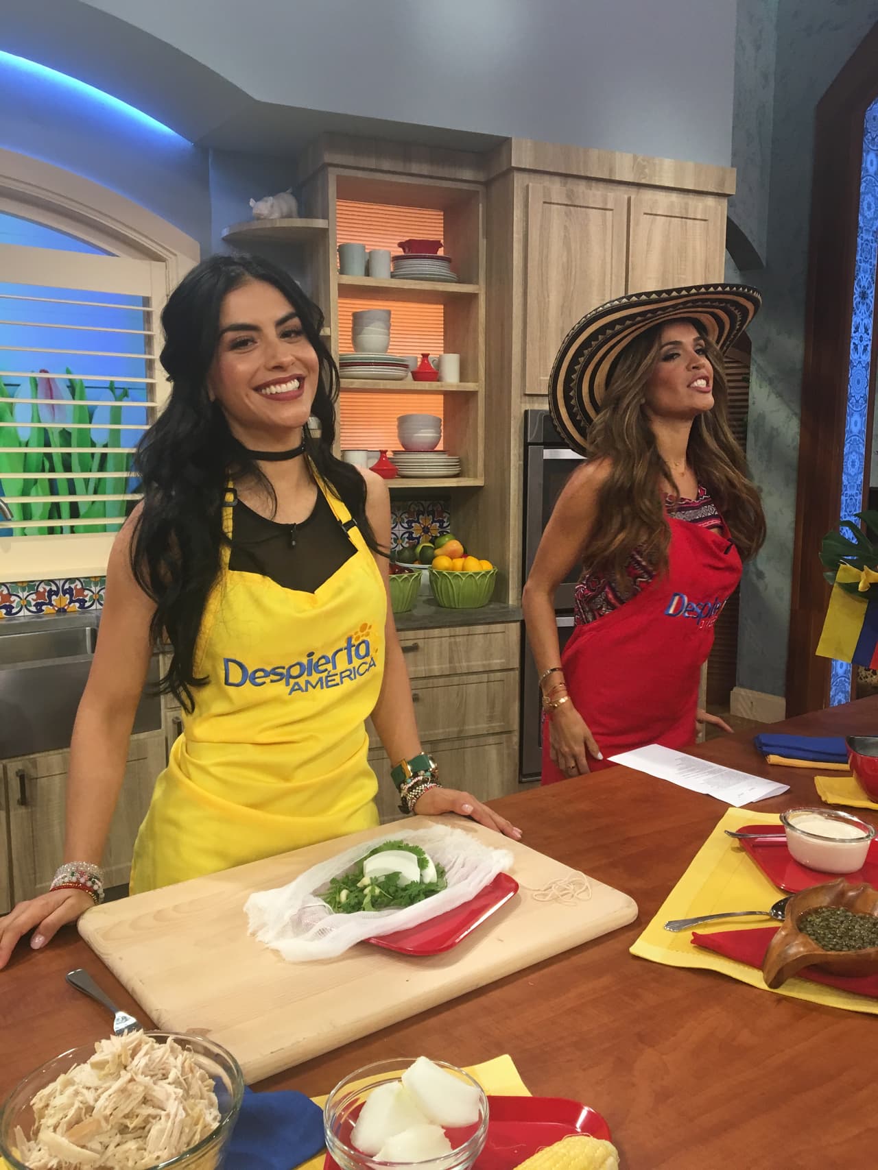 La bella Jessica Cediel nos compartió una fabulosa receta para Ajiaco colombiano.