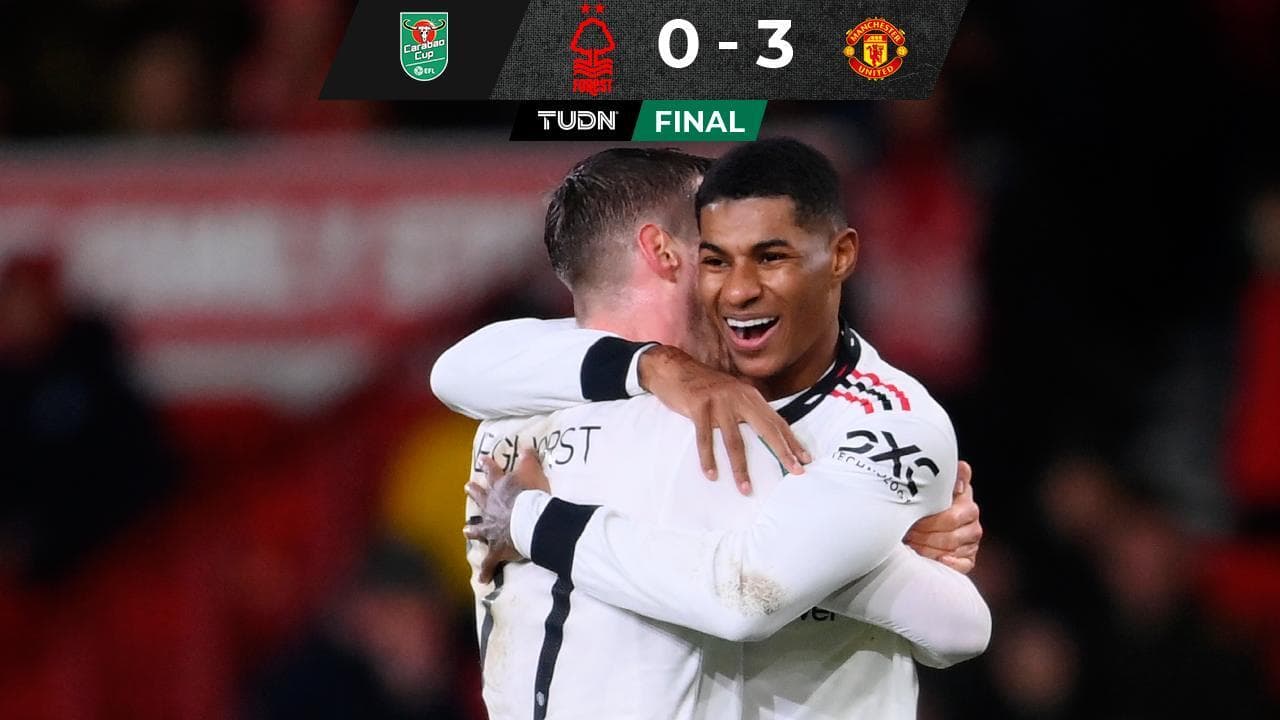 Manchester United golea y ya sueña con la Final en la Carabao Cup