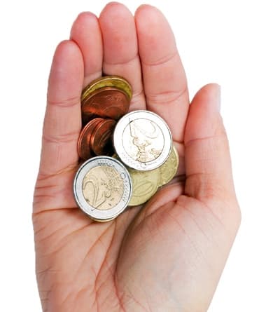 El dinero es uno de los principales portadores de bacterias, así como los teléfonos celulares, los carritos de supermercado, los teclados de computadora, las perillas de las puertas, entre otros.