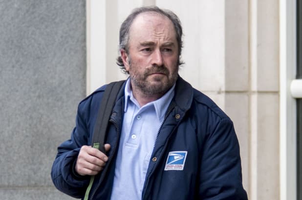 Aleksey Germash, inmigrante ruso, está acusado de retrasar o detener el correo durante sus 16 años en el Servicio Postal de Estados Unidos.