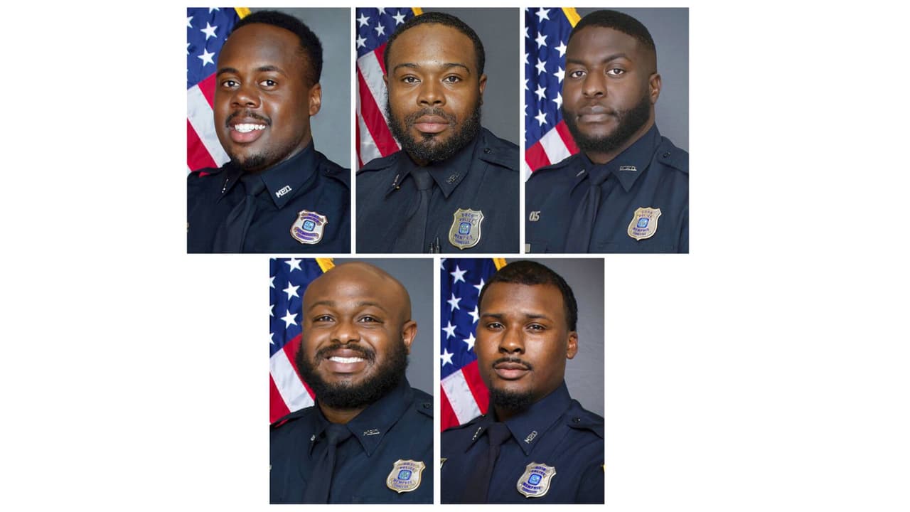 Los cinco oficiales fueron acusados de asesinato en segundo grado, entre otros cargos