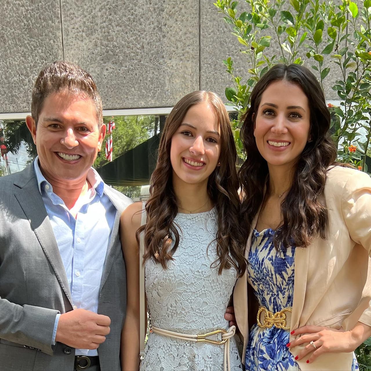 A principios de este mes, el villano de 
<a href="https://www.vix.com/es-es/detail/series-3876?utm_medium=internal_referral&utm_source=univision&utm_campaign=breaking_news&utm_content=ed_entertainment&utm_term=slideshow" target="_blank">‘Corona de lágrimas 2’ (melodrama que puedes ver gratis aquí en ViX)</a> adelantó que, junto con su familia, se habían estado “divirtiendo mucho planeando” la fiesta. 
<br>