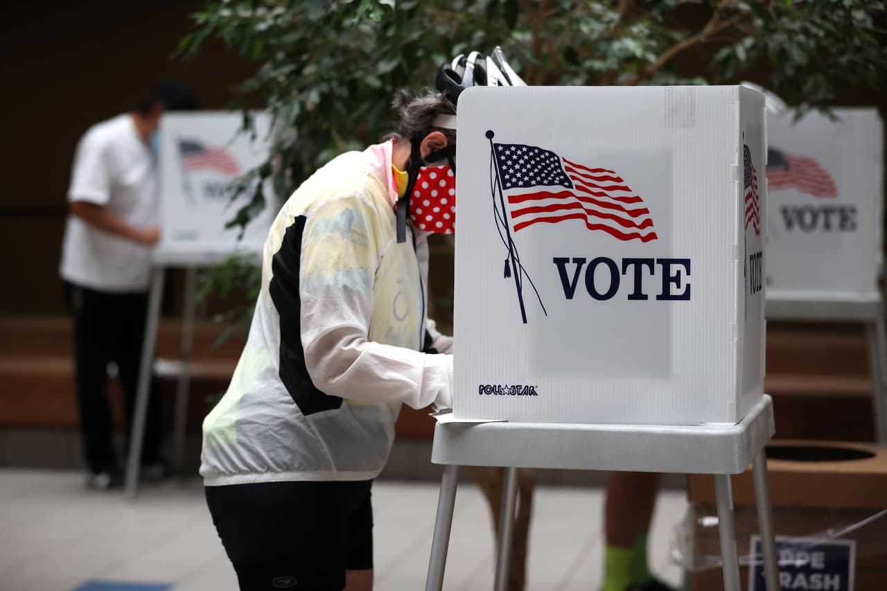 ¿Quieres votar antes del 3 de noviembre? Te explicamos cómo hacerlo 