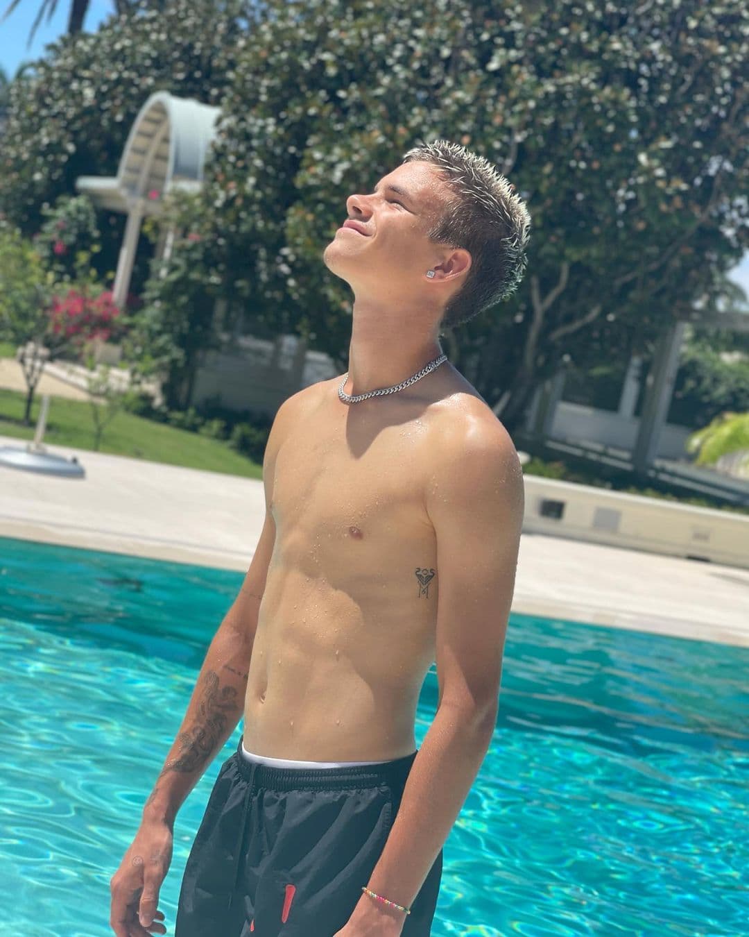 Brooklyn se convirtió en fotógrafo y modelo.