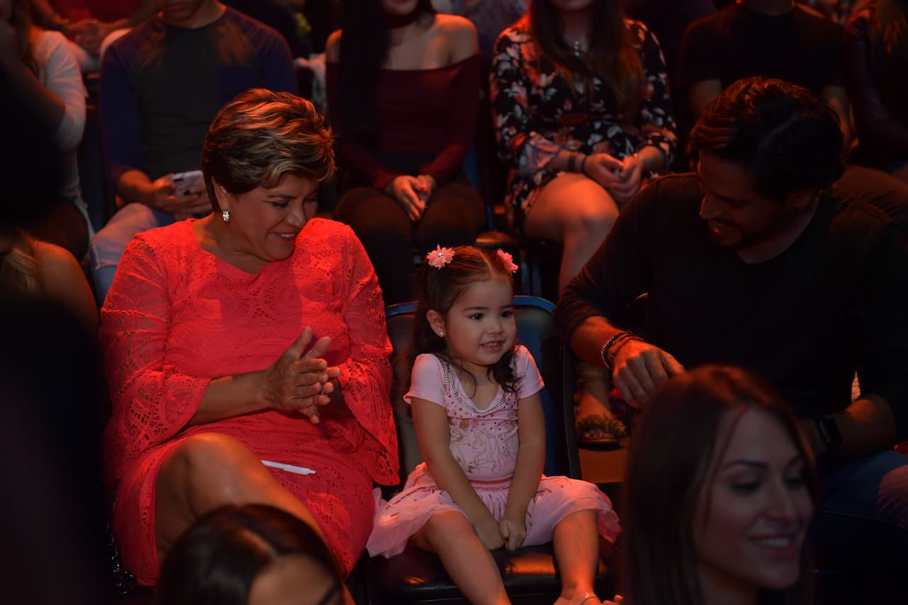 Giulietta pudo ver a su mamá en uno de sus números más aplaudidos dentro de la competencia.