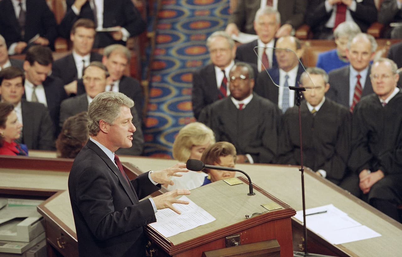 Pero es Bill Clinton quien conserva el récord con 67 millones en 1993.