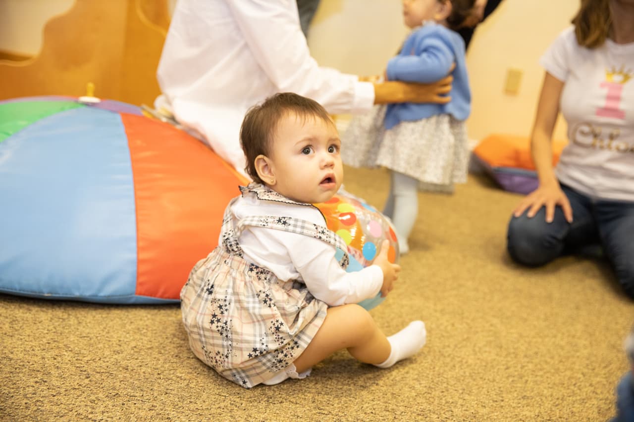 La pequeñita jugó con niños de su misma edad, por lo que disfrutó al máximo.