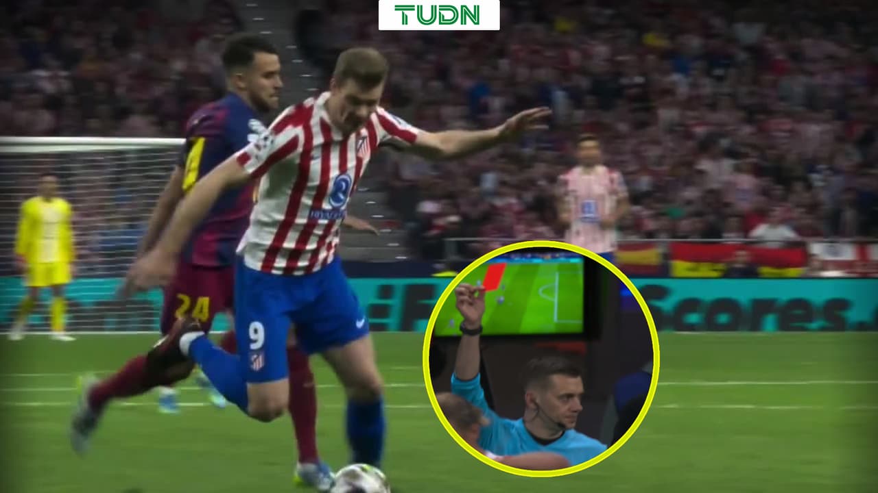 ¡Expulsión! Eric García se va por falta sobre Alexander Sørloth