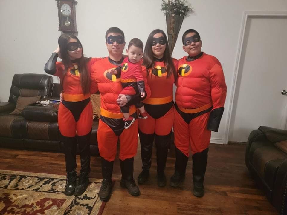 La familia Luna Rocha se disfrazó de Los Increíbles.
<br>