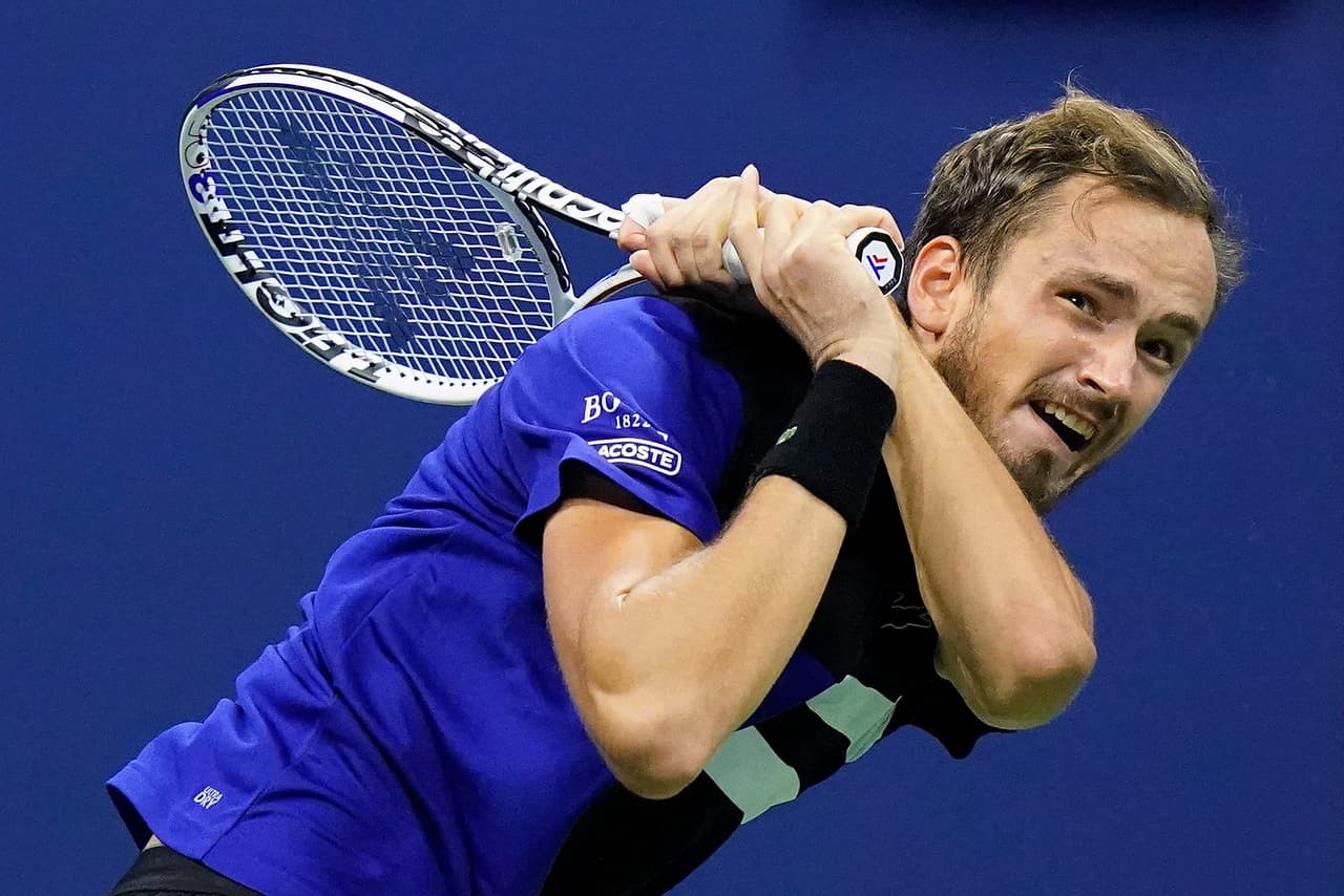 Con parciales de 6-2, 7-6 y 7-6, accedió al que será su cuarto enfrentamiento con Zverev en Grand Slam; la última ocasión, Thiem se llevó la victoria.