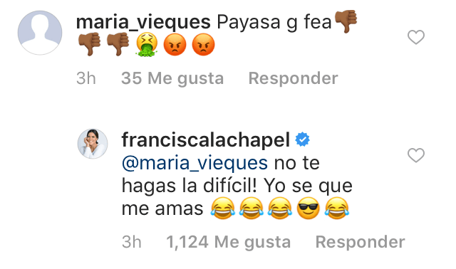 La presentadora demostró que se divertía con sus respuestas.