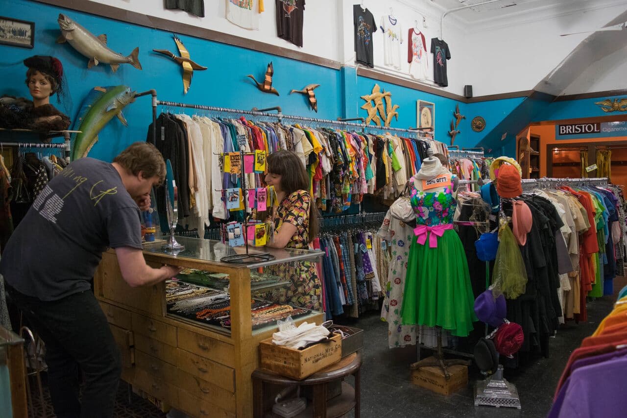 Knee Deep Vintage lleva el estilo “vintage” a Pilsen