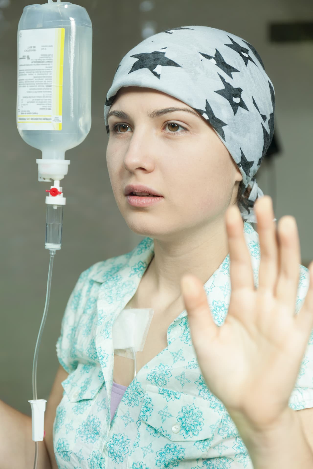 Actualmente está en curso un
<a href="https://clinicaltrials.gov/ct2/show/NCT02308085">estudio</a> similar en Estados Unidos y otros países para determinar si es seguro que las sobrevivientes de cáncer de seno que desean quedar en estado puedan suspender los bloqueadores hormonales que deben tomar durante los cinco años siguientes al tratamiento.