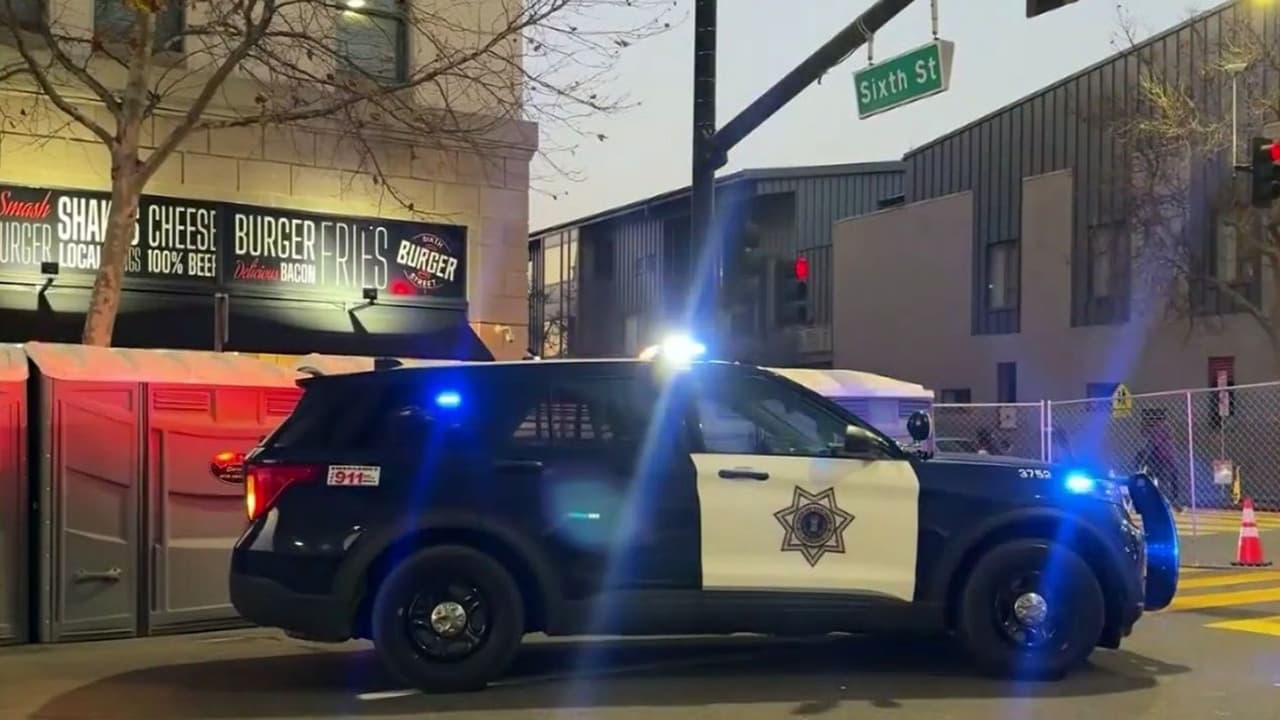 Super Bowl 2026: Reportan anuncios y calcomanías en calles de California que apoyan la presencia de ICE