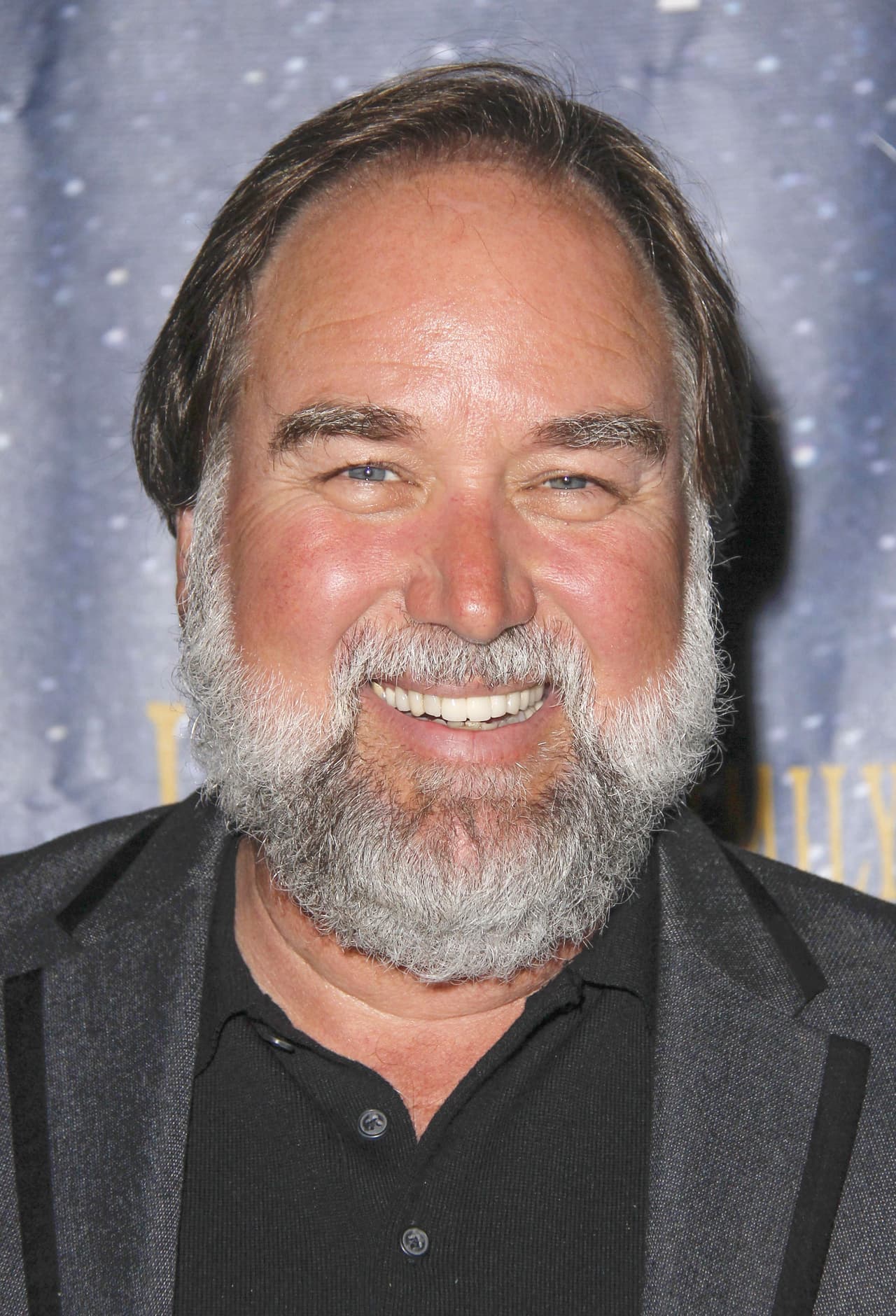 El actor pasó a ser conductor del programa ‘Family Feud’ de 2002 a 2006, además de aparecer en ‘Last Man Standing’, ‘That 70s Show’, ‘Ctrl’, ‘The Bold and the Beautiful’ y ‘Pen15’ de Hulu de 2019 a 2021.