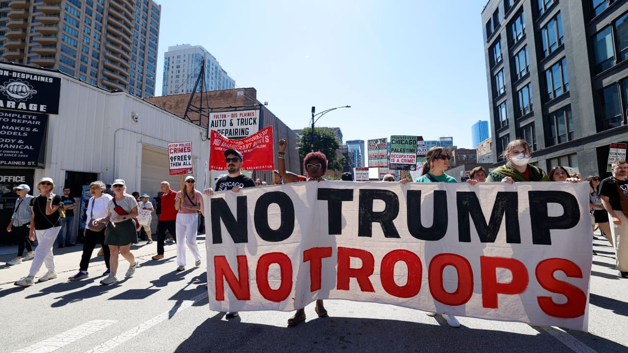 Temor en vecindarios de Chicago por plan de militarización de Trump: "La gente anda muy asustada"