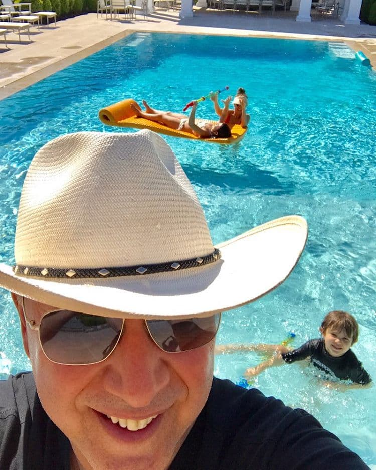 Ahora Tommy y Thalía se encuentran disfrutando a la familia en un caluroso día en Nueva York, pero aquí te contamos su historia.