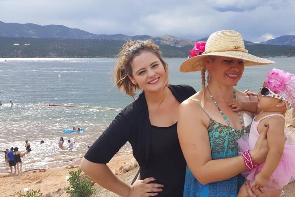 Sin embargo, decidió dejar los melodramas por su religión y se retiró.