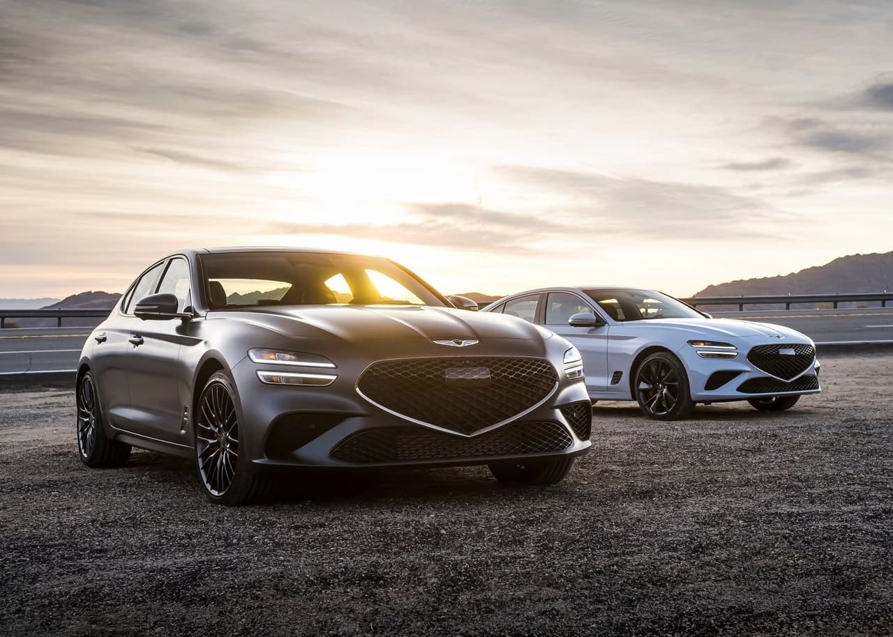 “Era joven, mujer y latina”, dijo Márquez en una entrevista que dio en 2019 sobre su trayectoria en la industria automotriz y los retos que enfrentó. “El método que utilicé para superarlos fue muy simple, pero también muy complicado. Tenía que creer en mí mismo, trabajar en mi forma de pensar, ser excelente y sobresaliente en todas las formas posibles con un bajo margen de error”, agregó.
<br>
<br>
<a href="https://www.univision.com/carros/carros-y-famosos/tiger-woods-accidente-camioneta-genesis-gv80-fotos"><u>Así es la camioneta en la que Tiger Woods se accidentó y que pudo salvarle la vida</u></a>