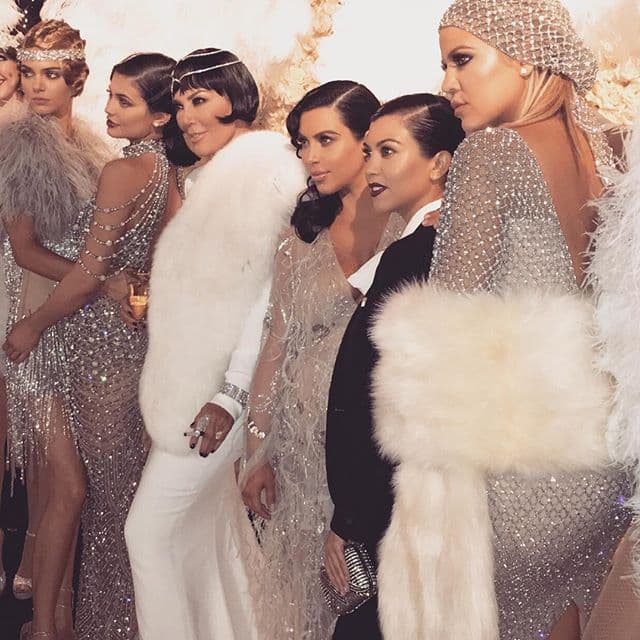 "Ella ha hecho eventos para las Kardashians (foto), Heidi Klum, Ellen DeGeneres, Ciara, Diana Ross, Katy Perry... y muchas más", señaló el portal.