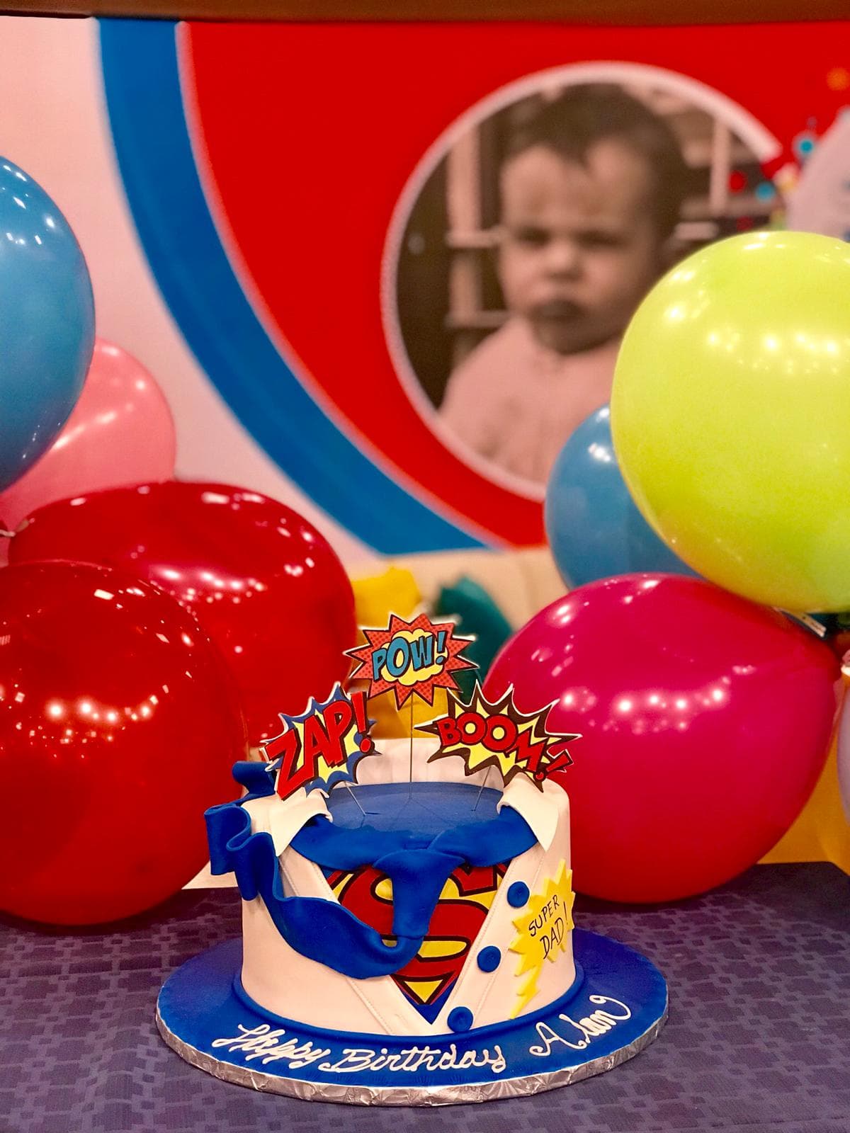 Y fue así como despedimos esta mañana de fiesta por nuestro querido Alan Tacher. Alegría, música, globos, pastel... ¿qué más se puede pedir?