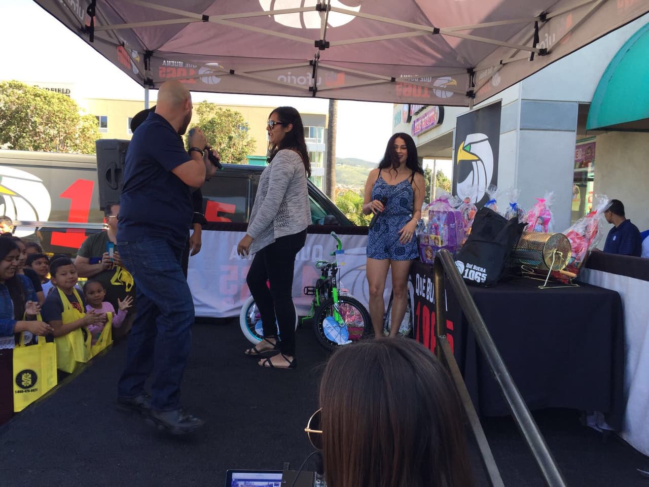 Raúl 'El Pelón', Carla Medrano y El Feo se enamoraron del cariño por parte de sus seguidores en San Diego.