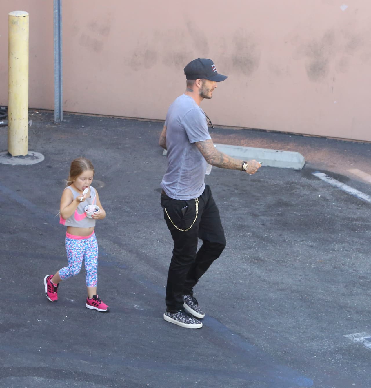 Padre e hija tienen una linda 'date' y salen solitos por un rico postre.