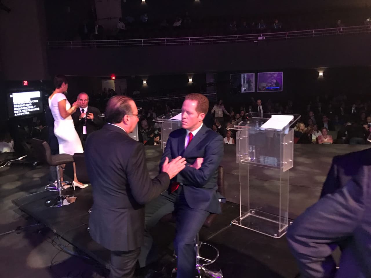 El último y decisivo debate entre los candidatos a la Gobernación puso cara a cara a todos los candidatos que buscar llegar a Fortaleza. Mira el backstage.