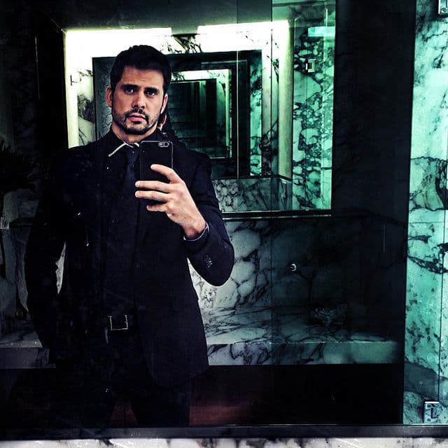 ¿Sabías que salió de cuba en una balsa al lado de su padre y en compañía de otros cubanos?