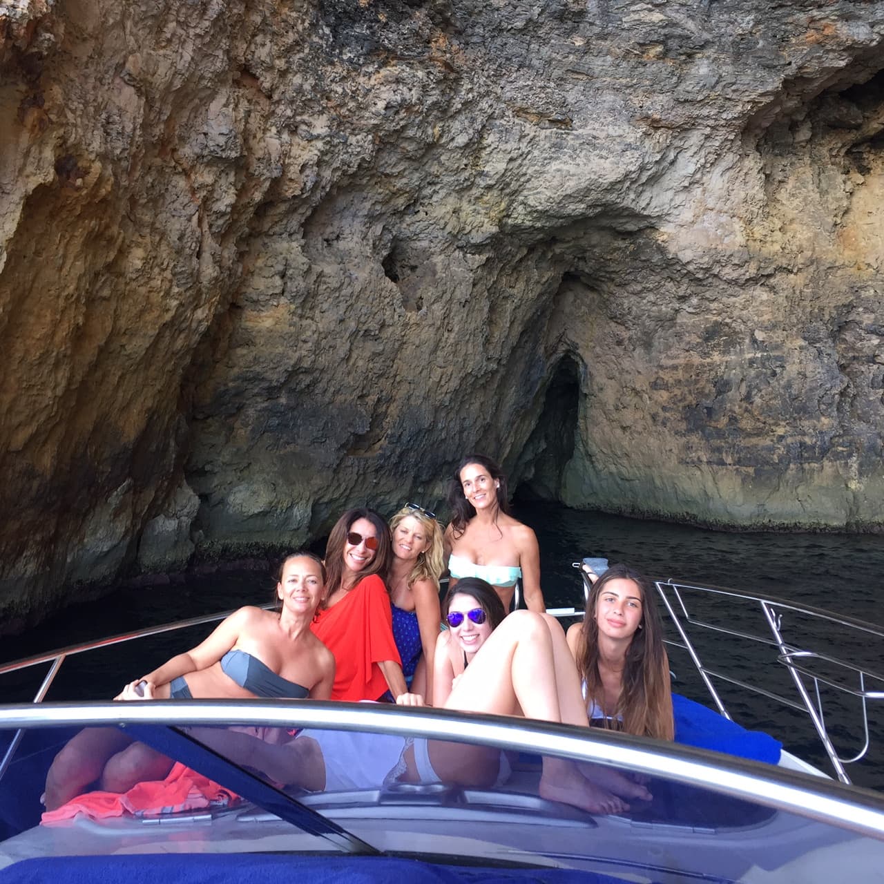 El paseo en bote rumbo a la isla mediterránea de Formentera fue lo que más le gusto a Maggie.