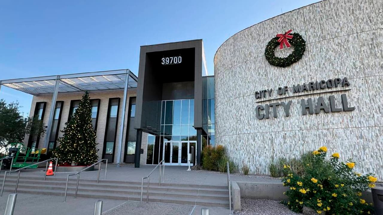 <b>4. Ciudad de Maricopa</b>
<br>Habitada por alrededor de 71,022 residentes, es una pequeña ciudad que se encuentra muy cerda de los límites entre el condado de Pinal y el condado de Maricopa, a unas 50 millas al sur de Phoenix.
<br>
<br>- Precio promedio de la vivienda: $355,000
<br>- Precio promedio de la renta: $1,090
<br>- Ingreso familiar promedio: $45,227