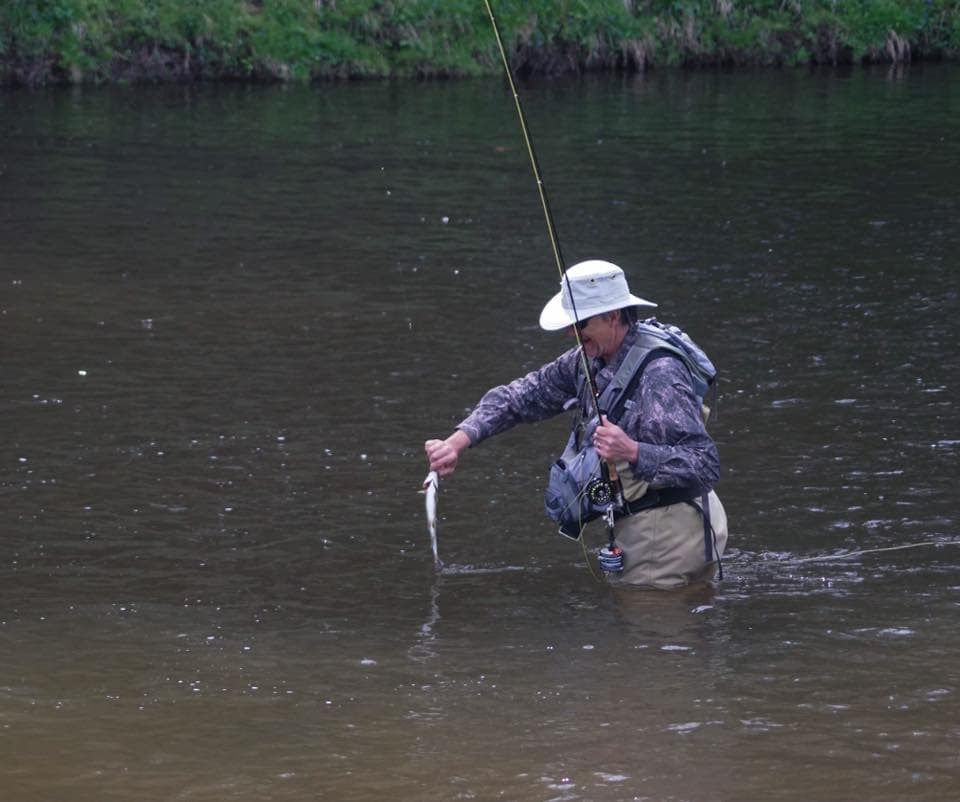 <b>Neshannock Creek</b>. El hermoso arroyo de 20 millas es conocido por ser uno de los mejores arroyos para recibir poblaciones de truchas. Los pescadores con mosca tienden a preferir las aguas cerca de la parte superior del arroyo, pero también se puede disfrutar de una excelente pesca con caña río abajo.
<br>
<br>
<b><a href="https://goo.gl/maps/3P44boMTE538rX6CA">Cómo llegar</a></b>