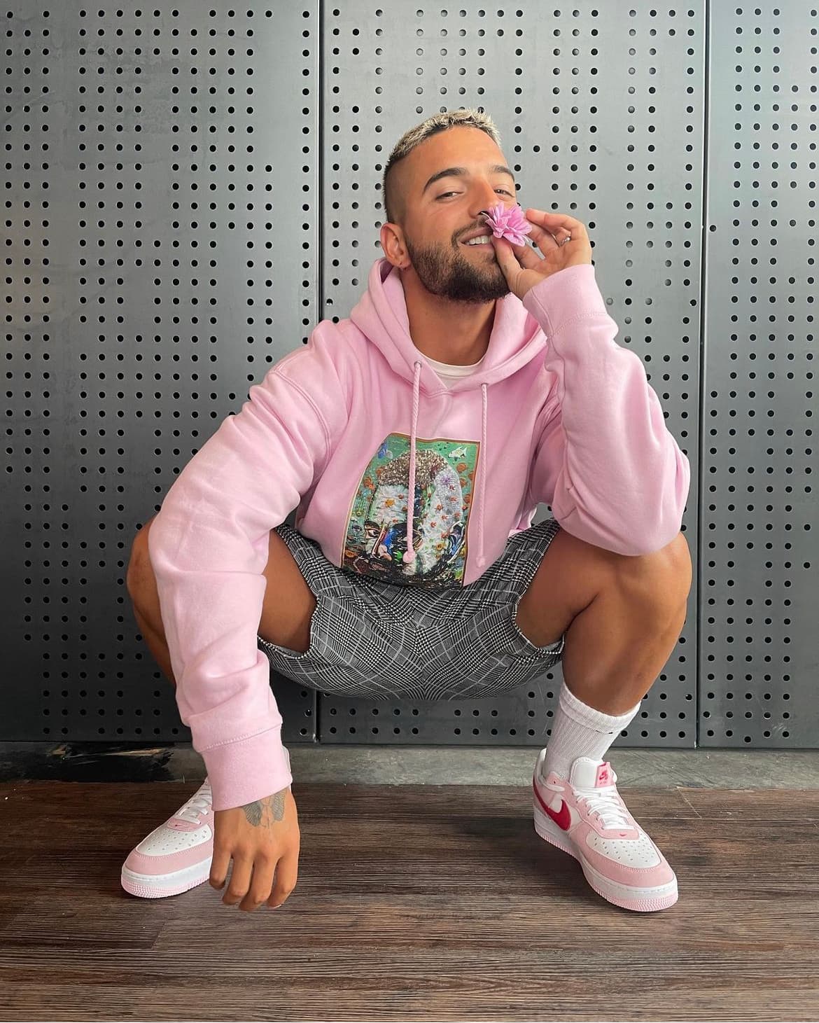 Maluma incursionó en el mundo de la moda con una línea de ropa en las tiendas Macy’s de Los Ángeles, y una en Colombia con las tiendas GEF.