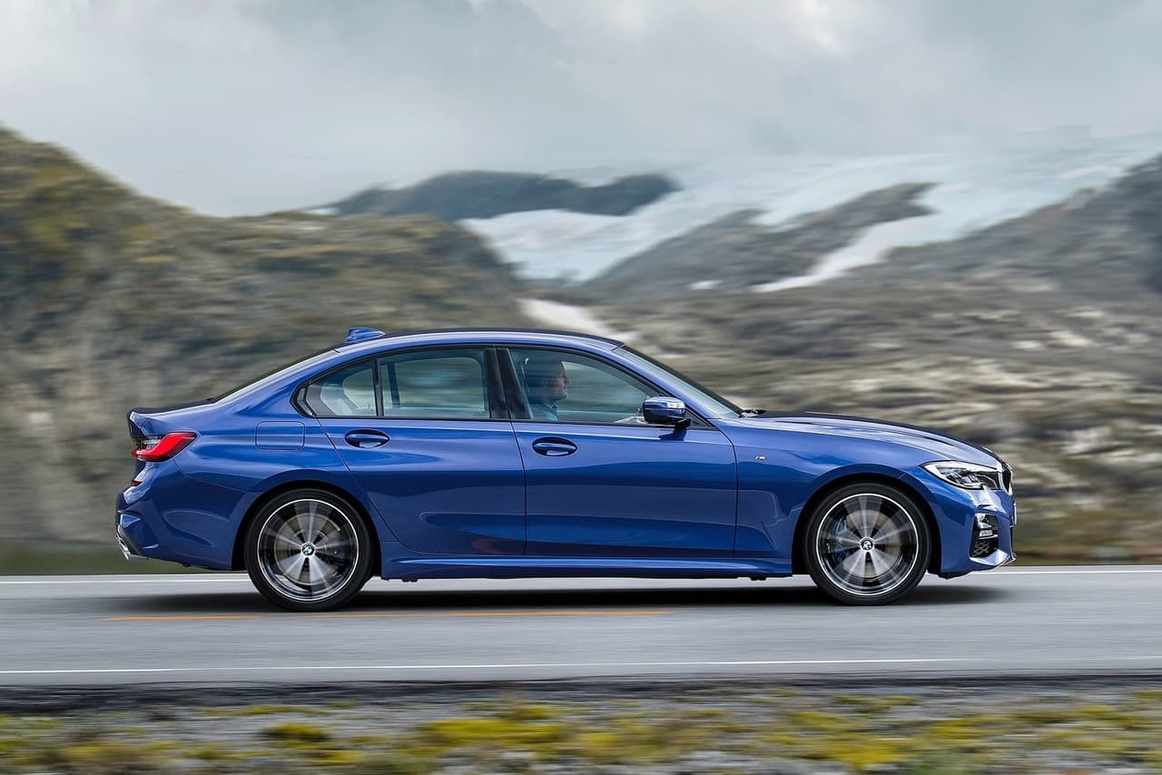 Carros que en 2021 conviene más comprarlos levemente usados y no nuevos