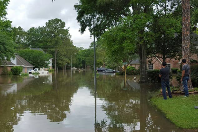 Así lucen todavía algunos vecindarios al noroeste de Houston.