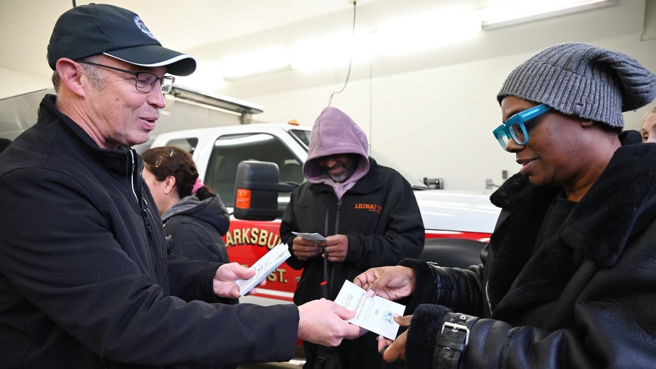 Entregarán tarjetas de ayuda por desastre a residentes en el condado de Yolo