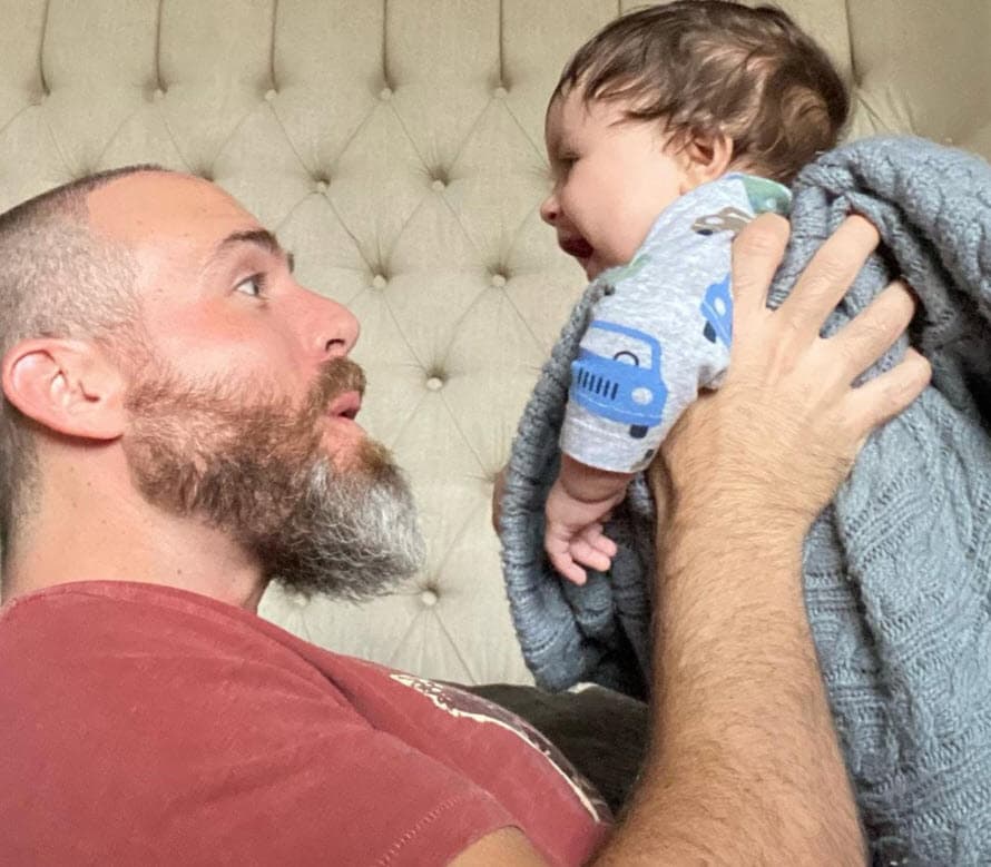 Por ahora, Fernanda Castillo ve hacia adelante con su hijo y su pareja, con quien se comprometió en matrimonio el 2 de mayo de 2020, después de 5 años de relación.
<br>