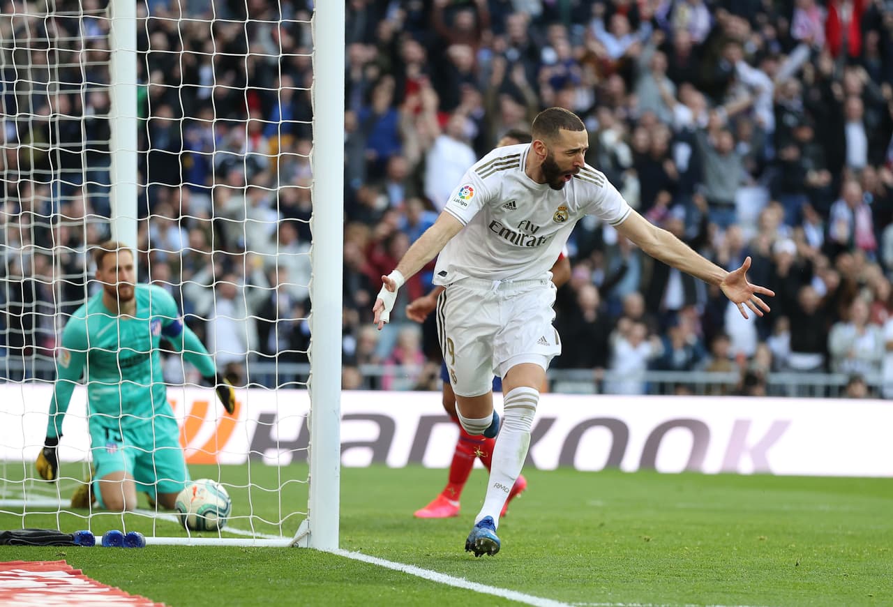 Real Madrid llegó a 49 unidades tras 22 partidos disputados en La Liga. Karim Benzema anotó al 56’.