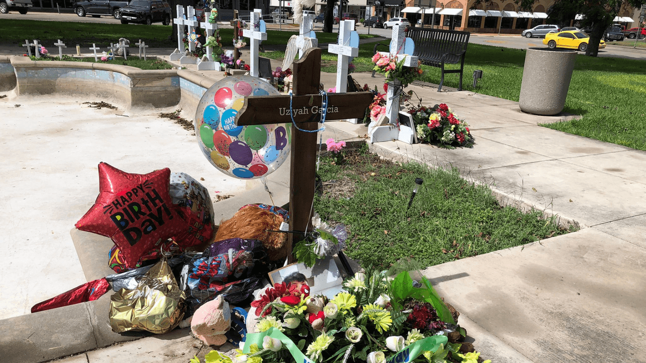 El colectivo "Uvalde Strong For Gun Safety" (Uvalde fuerte por la seguridad de armas), planea reunirse para poder definir algunos temas en su siguiente agenda.